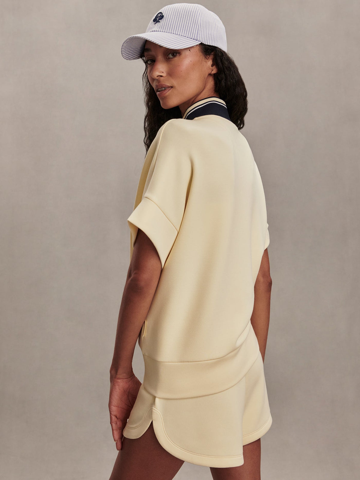 Ritchie Short Sleeve Sweatshirt 2.0 | Varley Top Pick