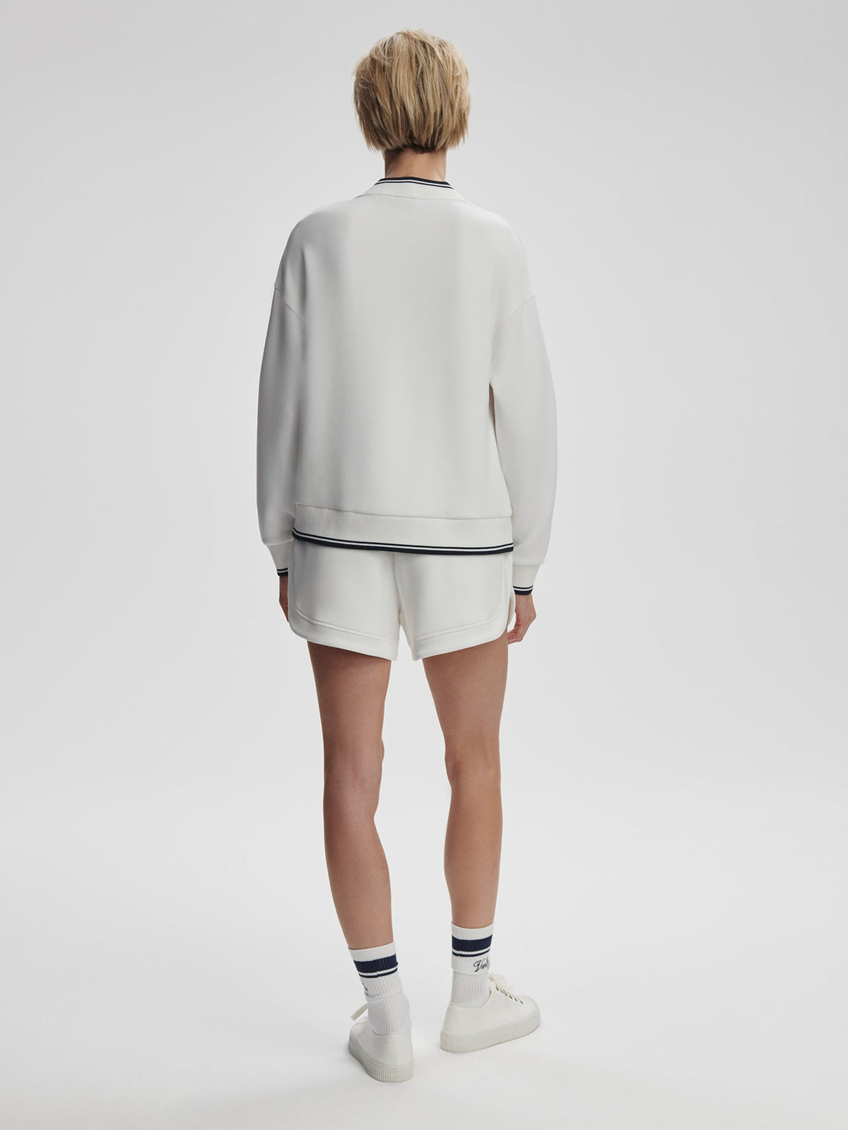 Iona V Neck Sweat | Varley Trusted