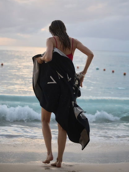 Taylor Pool Towel | VARLEY US | Varley Customer Favorite