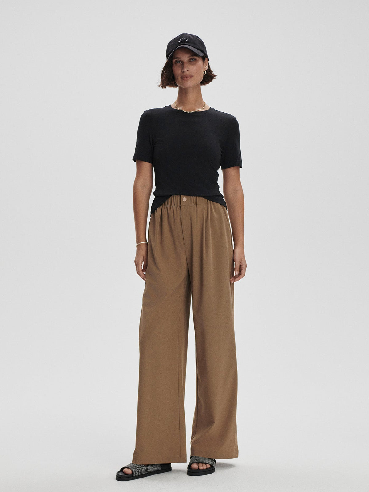 Regina Fitted Tee | Varley Top Pick