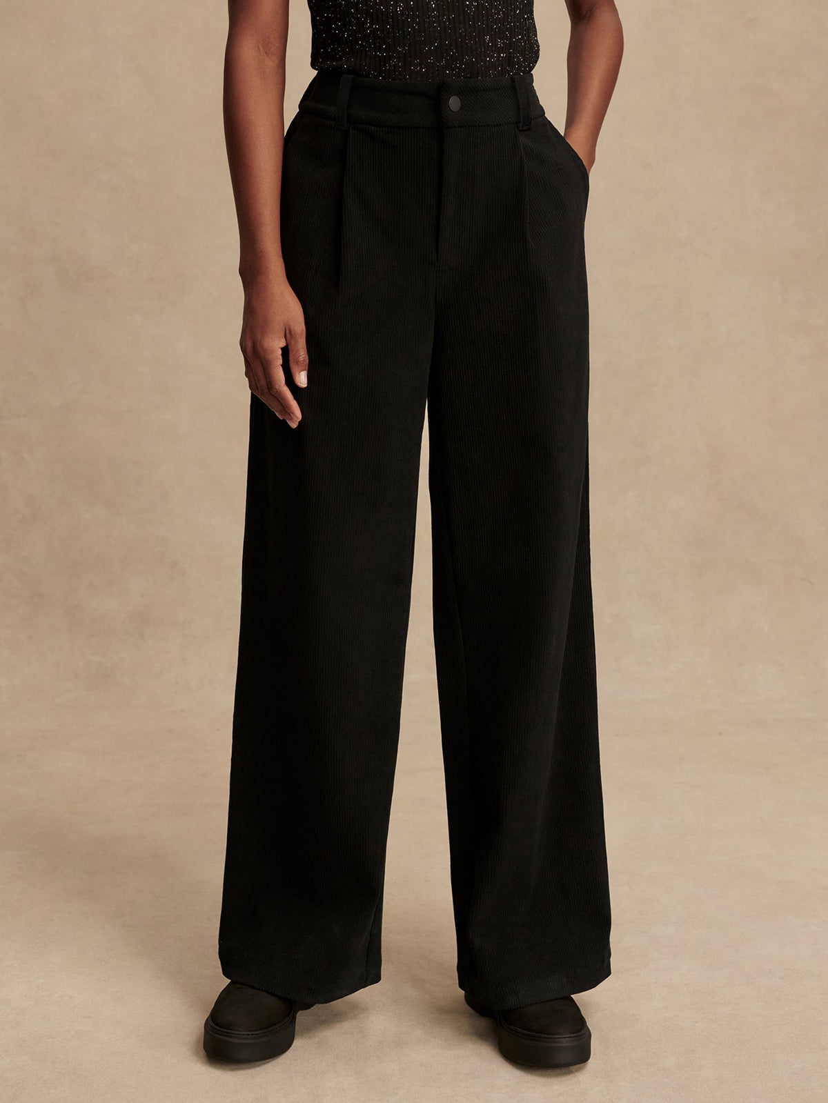 Floris Wide Leg 32 | Varley Smart Buy