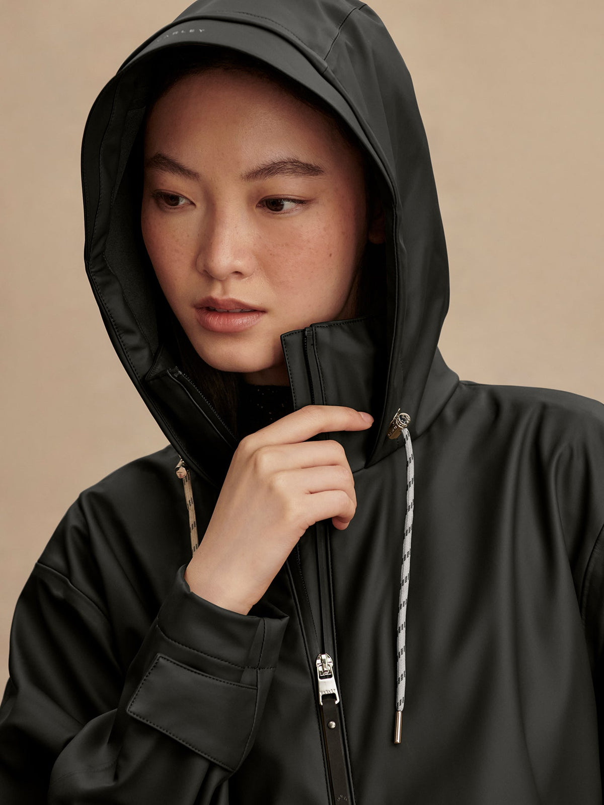 Alyssa Rain Jacket | Varley Trusted