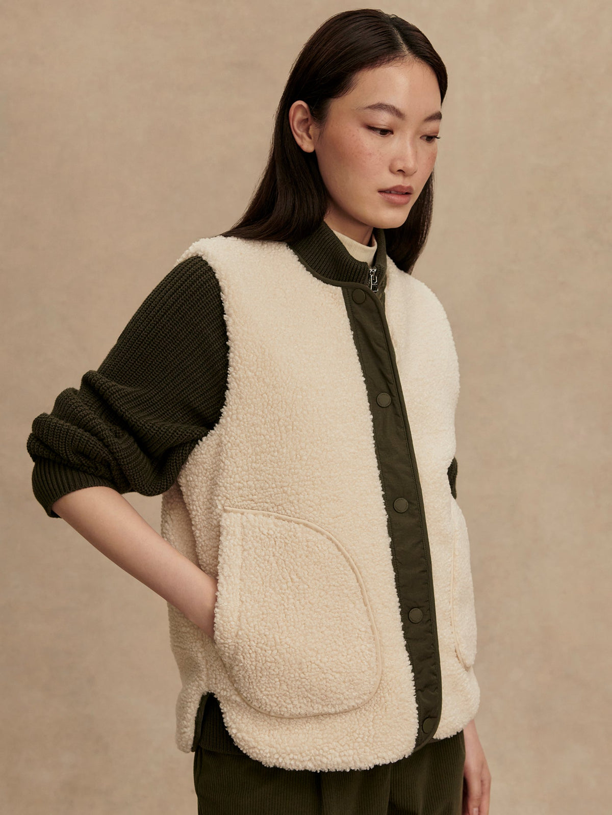 Audrea Reversible Gilet | Varley Quality