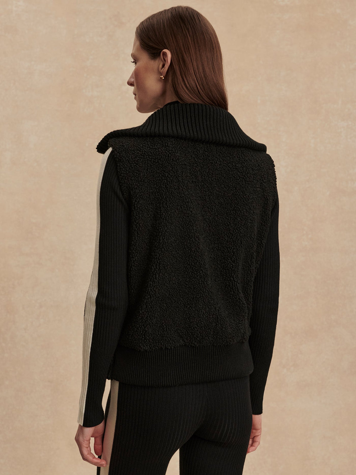 Caspian Sherpa Gilet | Varley Featured
