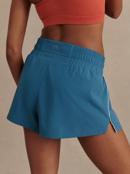 Kallin Piped Running Short 1.5 | Varley Premium