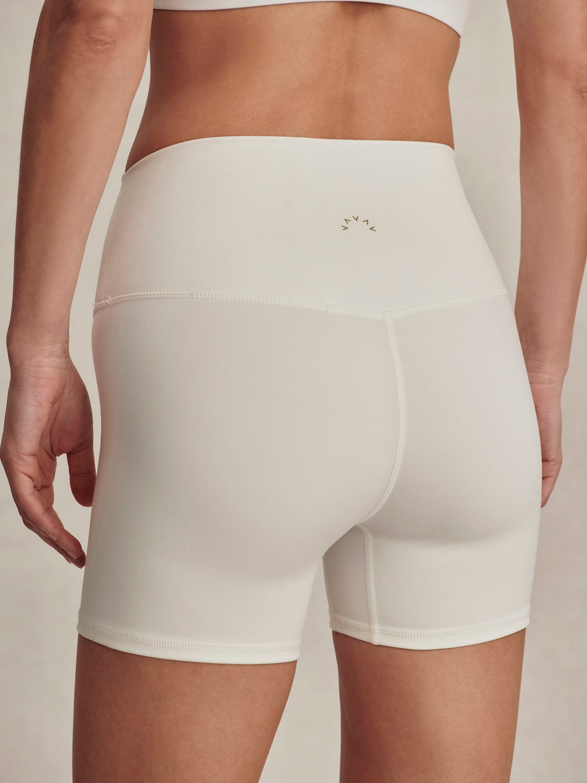 FreeSoft™ High-Rise Short 4'' | VARLEY US | Varley Latest