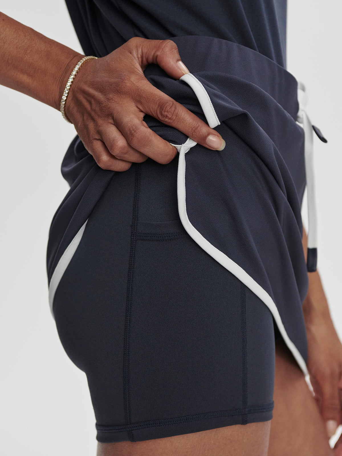 Archer Mid Rise Skort 13.5 | Varley Quality