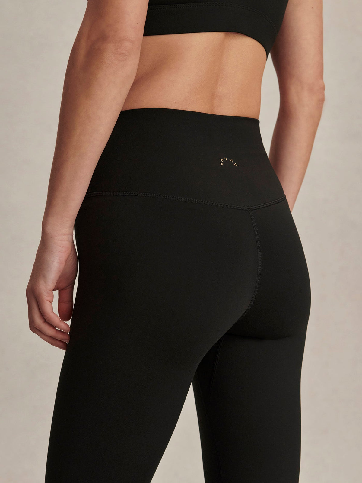 Freesoft High Rise Legging 28 | Varley Top Pick