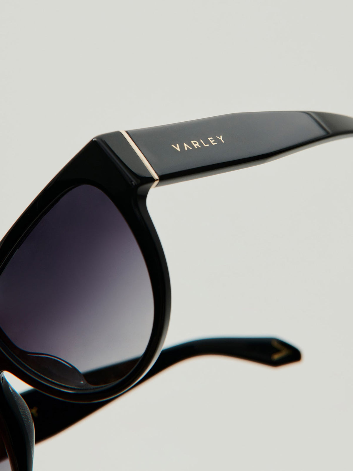 Dalling Oversize Sunglasses | Varley Featured