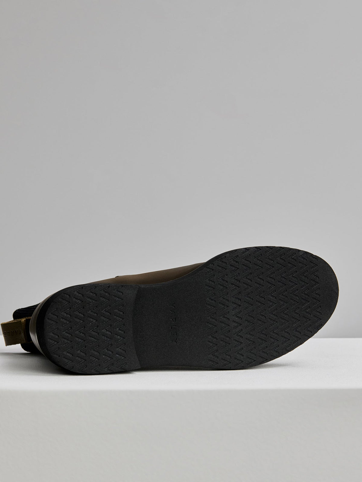 Eileen Chelsea Boot Nappa | Varley Trusted