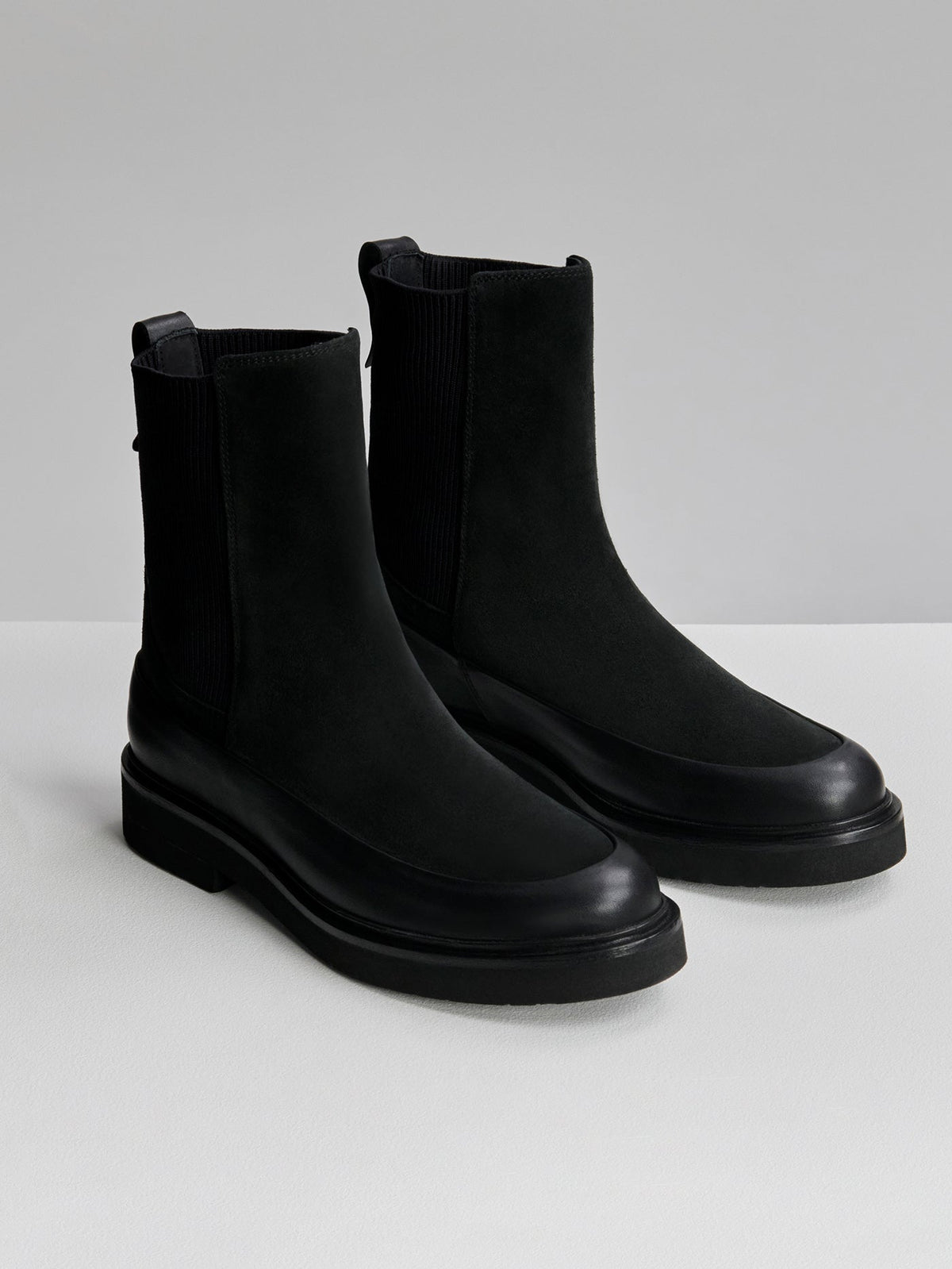 Eileen Chelsea Boot | Varley Customer Favorite