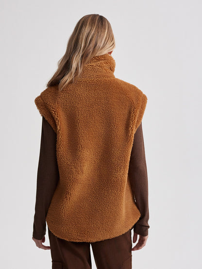 Balter Relaxed Sherpa Gilet | Varley Top Pick